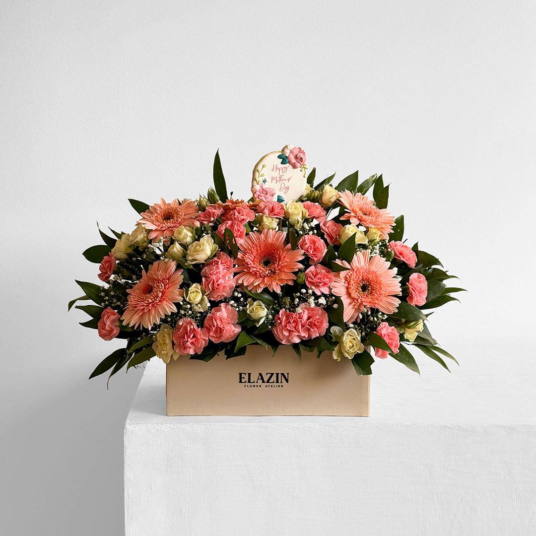 باکس گل مخصوص روز مادر کد EL1070