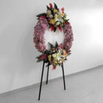 تاج گل تبریک بنفش کد El5022